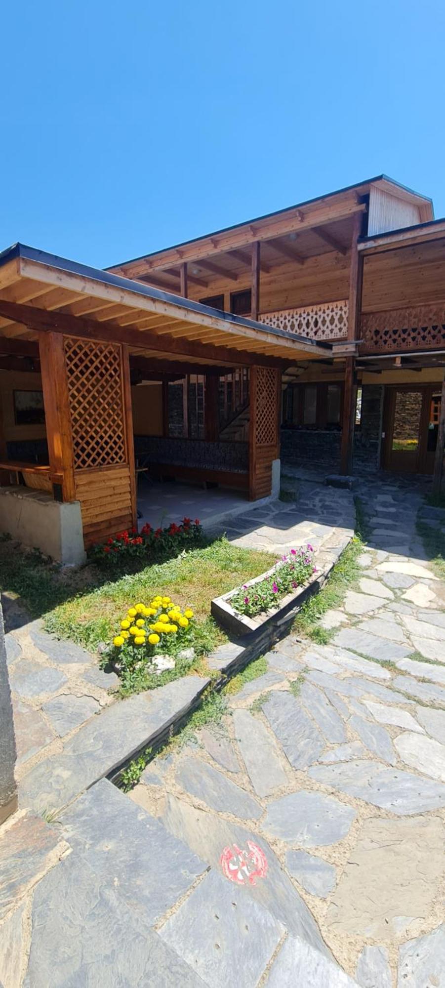 Guest House Shina Omalo Kültér fotó