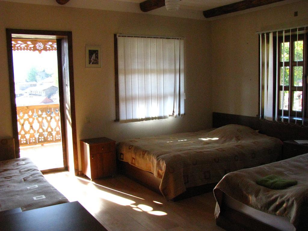 Guest House Shina Omalo Szoba fotó